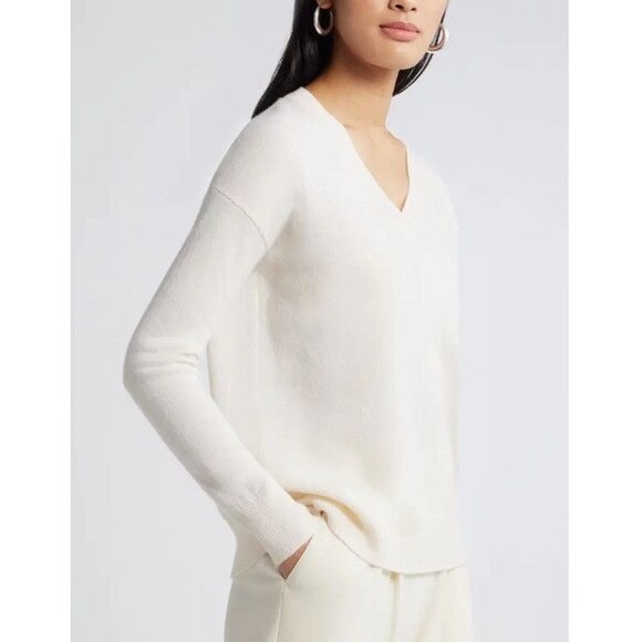 NWT Nordstrom Cashmere  V-Neck Sweater Large Ivory Light weight Summer - Picture 3 of 11